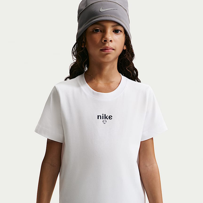 England x Palace Big Kids' Short-Sleeve Soccer Top. Nike.com